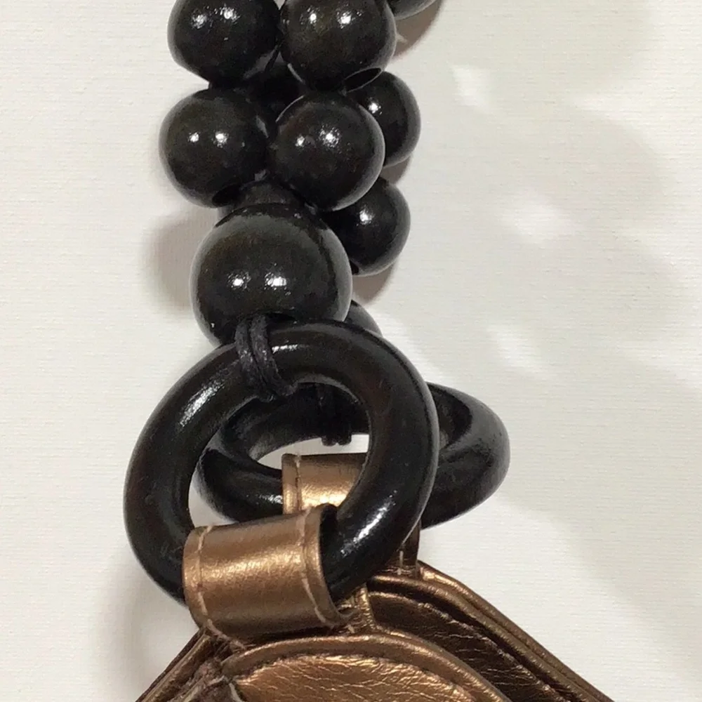 Retro Metallic Shoulder Bag - Picture 3 of 7